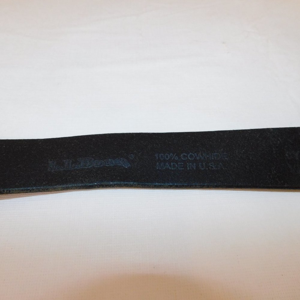 L.L. Bean Cowhide Leather Belt Size 30 - Picture 5 of 6